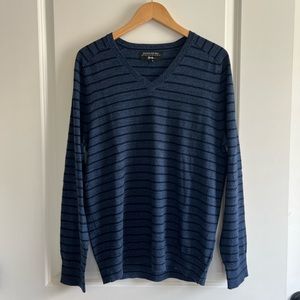 Mens Banana Republic V-neck Sweater